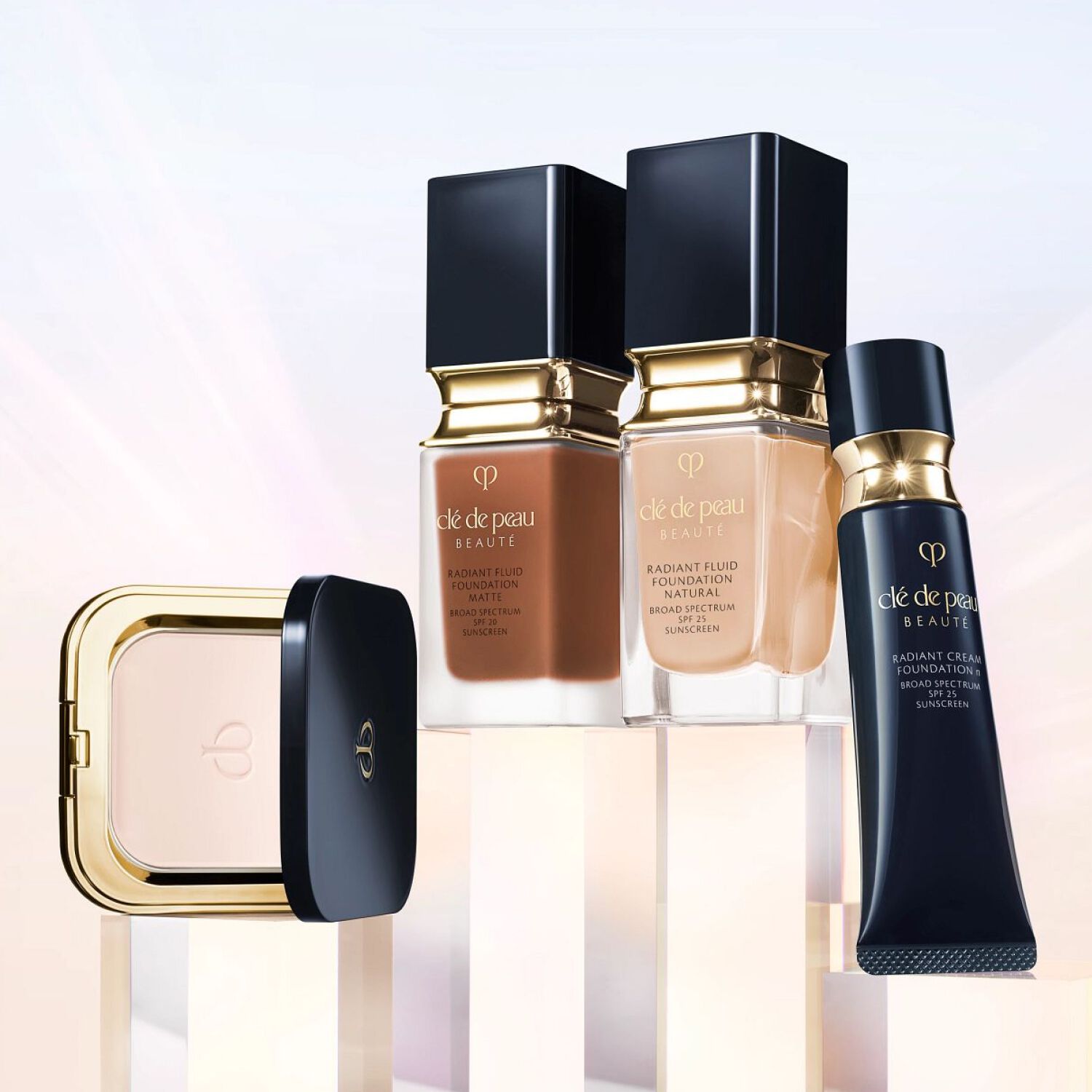 Refining Pressed Powder | Clé de Peau Beauté