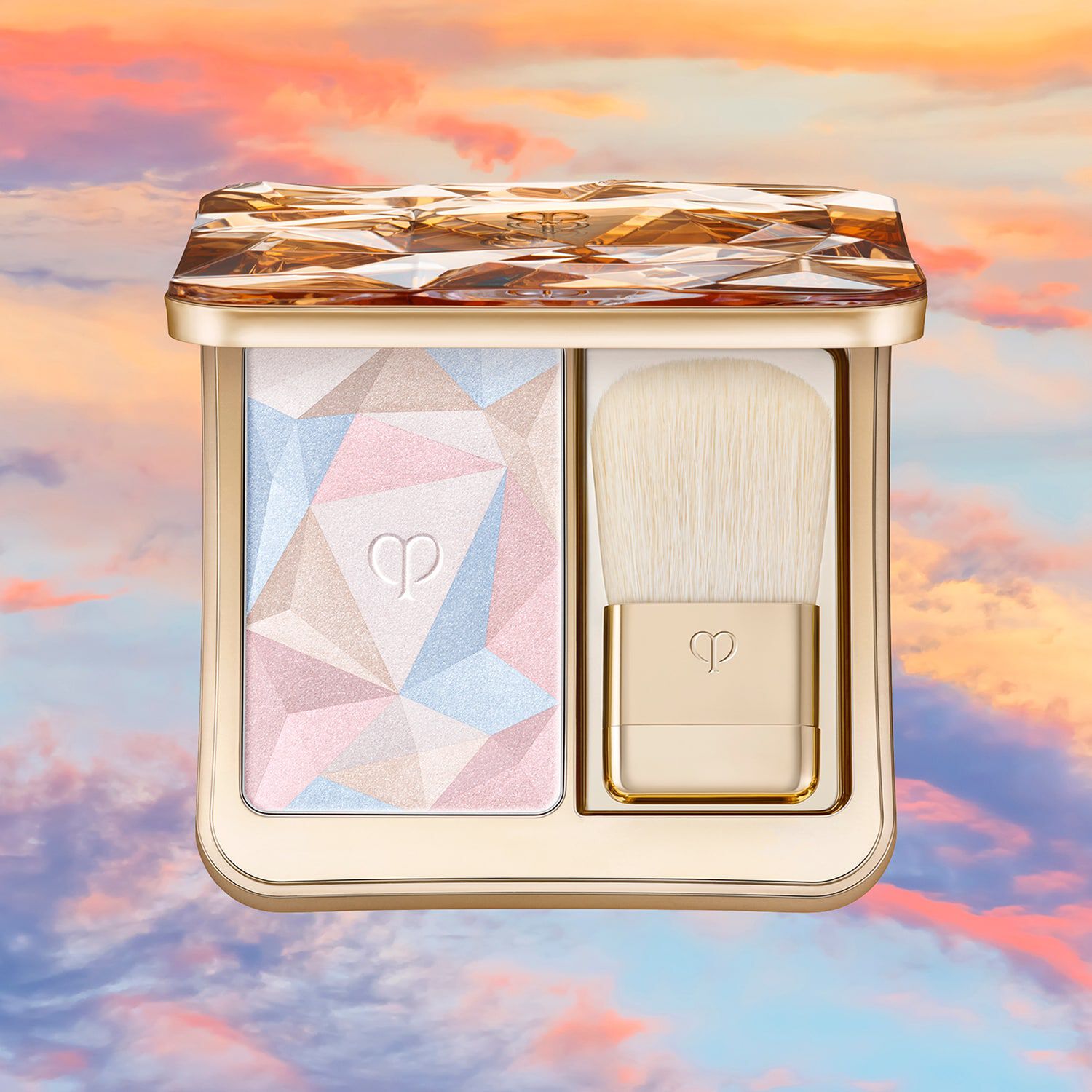 The Luminizing Face Enhancer | Clé de Peau Beauté