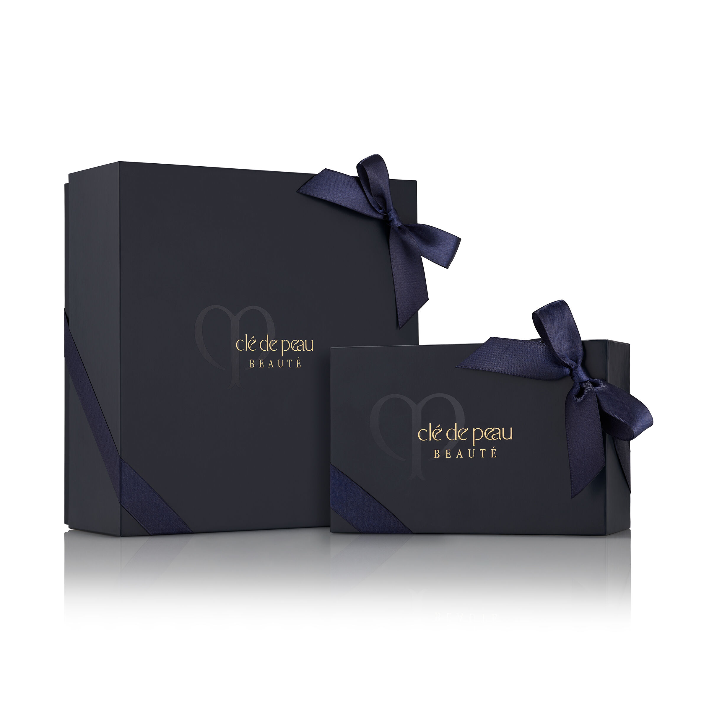 clé de peau BEAUTE 豪華ギフトボックス giftbox.jpg?sw=600&sh=600&sm=fit