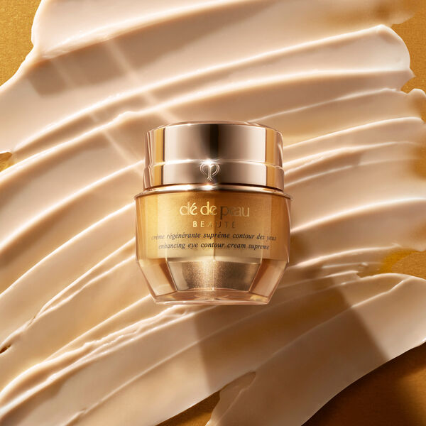 Luminizing Face Enhancer Cle De Peau Beaute