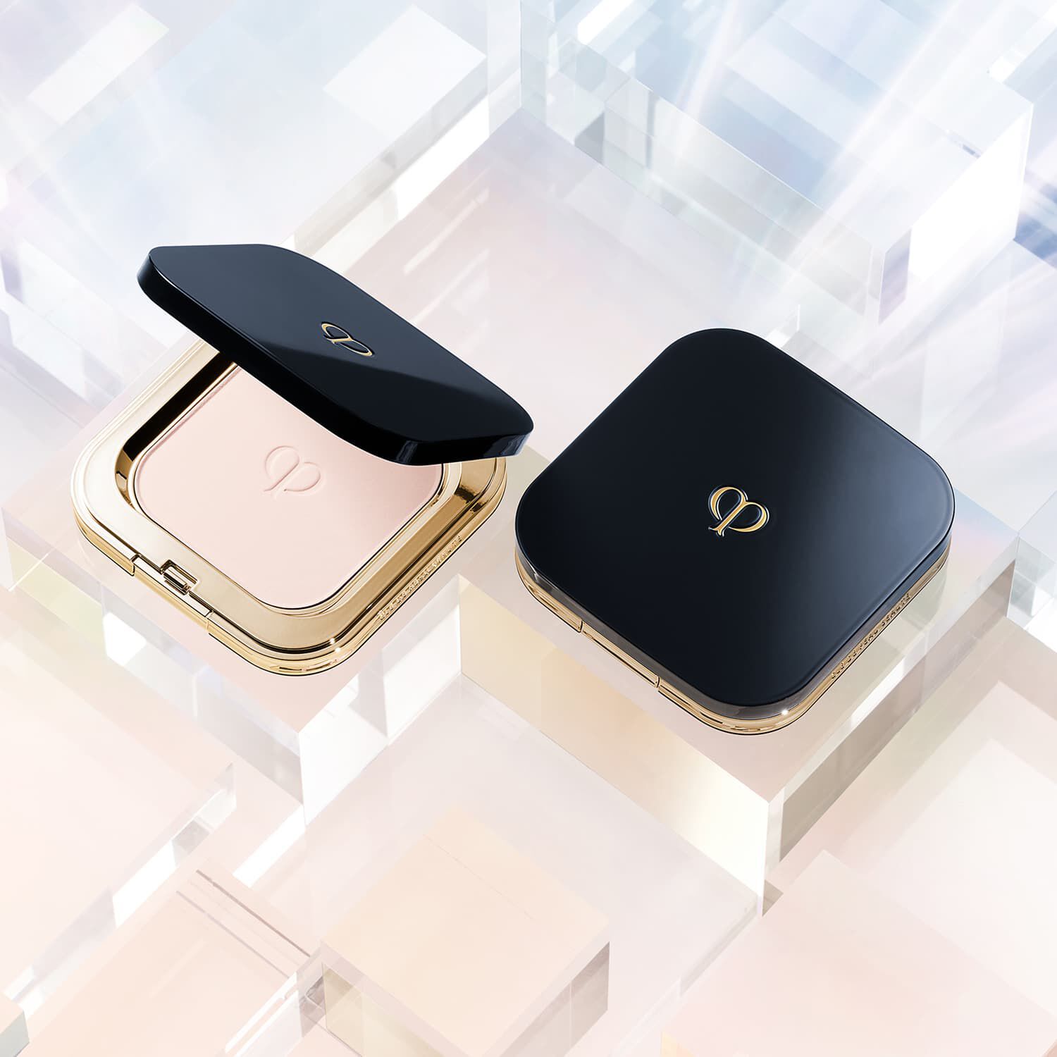 Clé de Peau Beauté Refining Pressed Powder - Thumbnail 3