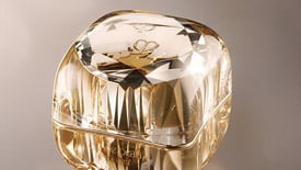 如何使用La Crème | Cl&eacute; de Peau Beaut&eacute;