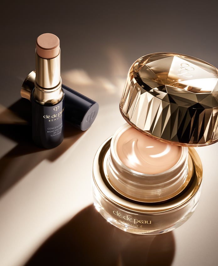 Building Your Makeup Look: Understanding The Roles Of Concealer
														And Foundation