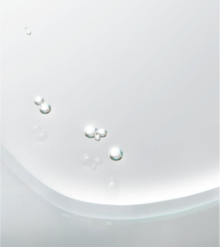 植物混合油：由乳木果油、山茶花油、玫瑰果油和有机霍霍巴油调和而成